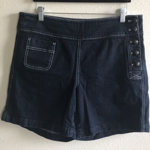 Ralph Lauren Size 10 Side Button Closure Shorts